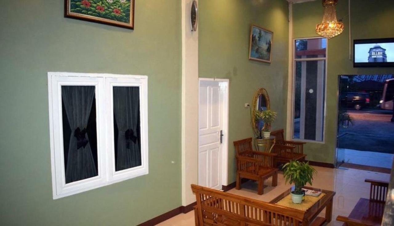 Hotel Grand Family Sungairampah Екстер'єр фото